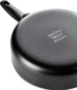 GreenPan Cambridge Hapjespan Met Deksel 28cm - Zwart - Inductie - PFAS-vrij -Le Creuset Winkel 1020x1200