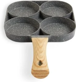 Magnani - Eierpan - 4 Bakplaten Van ⌀ 8 Cm - Voor Gas- En Elektrische Kookplaten - Aluminium - Houten Handvat - 38 X 18.7 X 2 Cm -Le Creuset Winkel 1109x1200 4