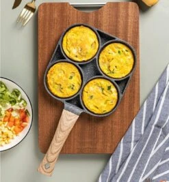 Alora 4-Delige Pannenkoekenpan - Pannenkoeken Maker - Cakemaker - Omeletpan - Omeletmaker - Eierpan - Koekjes Maker - 4-in-1 Pannenset -Le Creuset Winkel 1112x1200