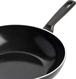 GreenPan Memphis Keramische Wokpan - Ø 28 Cm - PFAS-vrij 35 GreenPan Memphis Keramische Wokpan - Ø 28 Cm - PFAS-vrij -Le Creuset Winkel 1154x1200