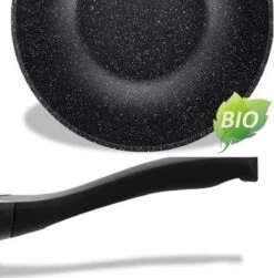 Luxe Swiss Wokpan - Ø 28 Cm - Marmeren Coating - Inductie - Met Glazen Deksel - Zwart -Le Creuset Winkel 1180x1200