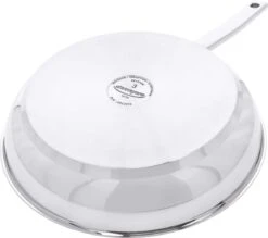 Demeyere Classico 3 RVS Koekenpan – Koekenpan Inductie - 28 Cm – PTFE-vrij 10 Demeyere Classico 3 RVS Koekenpan – Koekenpan Inductie - 28 Cm – PTFE-vrij -Le Creuset Winkel 1200x1062