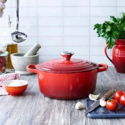 Le Creuset Gietijzeren Braadpan - 26cm 5,3 L - Kersenrood -Le Creuset Winkel 1200x1200 1302
