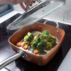 Nuovva Koperen Frituurpan, Met Diepe Zijkanten & Deksel -Le Creuset Winkel 1200x1200 1589