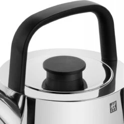 Zwilling Fluitketel Recht Model 1.5 Liter -Le Creuset Winkel 1200x1200 1651