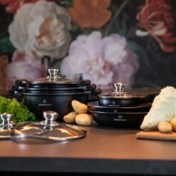 Herenthal Inductie Pannenset - Luxe 10-delige Koekenpanset - Voor Alle Warmtebronnen - Met Glazen Deksels En Koudgrepen - Zwart -Le Creuset Winkel 1200x1200 205