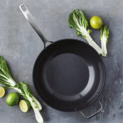 GreenPan Copenhagen Wok Met Extra Handvat 30cm/4.8L -Le Creuset Winkel 1200x1200 258