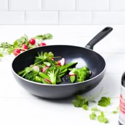 GreenPan Memphis Keramische Wokpan - Ø 28 Cm - PFAS-vrij 38 GreenPan Memphis Keramische Wokpan - Ø 28 Cm - PFAS-vrij -Le Creuset Winkel 1200x1200 274