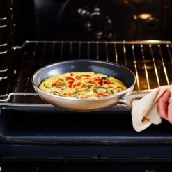 GreenPan Cambridge Koekenpan 28cm - Brons - Inductie - PFAS-vrij -Le Creuset Winkel 1200x1200 418