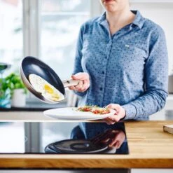 GreenPan Cambridge Koekenpan 28cm - Brons - Inductie - PFAS-vrij -Le Creuset Winkel 1200x1200 421