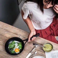 KitchenAid Classic Forged Aluminium Koekenpan ø20cm - Zwart - Inductie - Anti-aanbak -Le Creuset Winkel 1200x1200 509