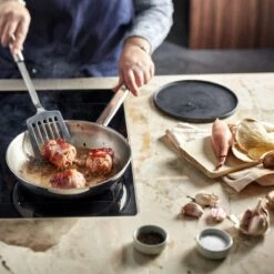 Demeyere Classico 3 RVS Koekenpan – Koekenpan Inductie - 28 Cm – PTFE-vrij 12 Demeyere Classico 3 RVS Koekenpan – Koekenpan Inductie - 28 Cm – PTFE-vrij -Le Creuset Winkel 1200x1200 627