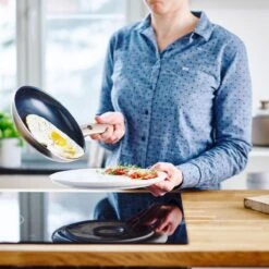 GreenPan Cambridge Koekenpan 20cm - Brons - Inductie - PFAS-vrij -Le Creuset Winkel 1200x1200 657