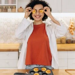 Home&House Poffertjespan Set - Zwart - Poffertjesmaker - Inductie - Gas - Poffertjes - Prik Vork - Kwast - Gietijzer - Poffertjesplaat - Poffertjespannen -Le Creuset Winkel 1200x1200 928