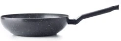 BK Universe Wok Ø 28cm - Inductie - Anti-aanbak - PFAS-vrij 13 BK Universe Wok Ø 28cm - Inductie - Anti-aanbak - PFAS-vrij -Le Creuset Winkel 1200x412