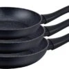 Set Van 3 Royal Swiss Koekenpannen Stenen Coating Zwart 1 Set Van 3 Royal Swiss Koekenpannen Stenen Coating Zwart -Le Creuset Winkel 1200x586 3