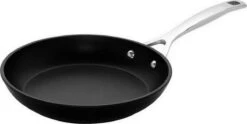 Le Creuset Koekenpan Les Forgées TNS - ø 24 Cm - Standaard Anti-aanbaklaag -Le Creuset Winkel 1200x601 9