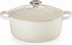 Le Creuset Braadpan Signature Meringue - ø 24 Cm / 4.2 Liter -Le Creuset Winkel 1200x744 6