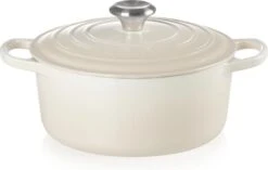 Le Creuset Braadpan Signature Meringue - ø 24 Cm / 4.2 Liter -Le Creuset Winkel 1200x764 7