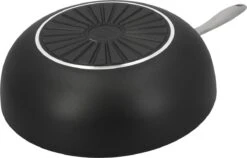 Demeyere Alu Industry 3 Wokpan - 28 Cm - Ceraforce - PTFE En PFAS Vrij -Le Creuset Winkel 1200x768 2