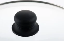 Westinghouse Hapjespan Inductie - Ø 28 Cm - Zwart Marmer - Met Deksel -Le Creuset Winkel 1200x774