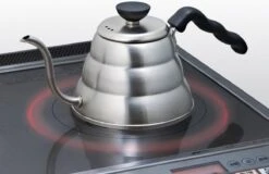 Hario V60 Buono Waterketel 1 Liter -Le Creuset Winkel 1200x778 7