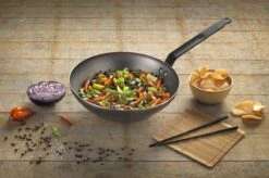 DeBuyer Mineral B Black Wok - 28cm - Staal -Le Creuset Winkel 1200x799 37