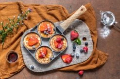 Magnani - Eierpan - 4 Bakplaten Van ⌀ 8 Cm - Voor Gas- En Elektrische Kookplaten - Aluminium - Houten Handvat - 38 X 18.7 X 2 Cm -Le Creuset Winkel 1200x799 54