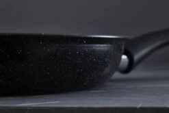 Tefal Intensity Koekenpan - Ø 28 Cm -Le Creuset Winkel 1200x800 147