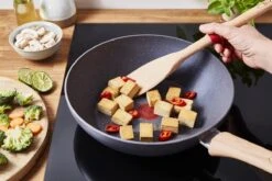 Tefal Natural Force Wokpan - Ø 28 Cm -Le Creuset Winkel 1200x800 60