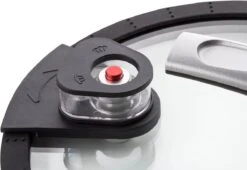 Rosmarino - Snelkookpan Met Glazen Deksel - Zwart - Ø24cm - 5 Liter - 100% PFAS & PFOA Vrij - Aluminium - Pressure Cooker - Non-stick Minerale Coating - Ergonomische Handgrepen - Geschikt Voor Alle Warmtebronnen -Le Creuset Winkel 1200x824 3