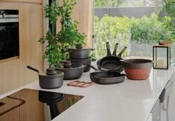 BergHOFF Steelpan Met Deksel Stone 18 Cm - Leo -Le Creuset Winkel 1200x831 6