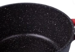 Bavary KATG22 Pan - Braadpan - Soeppan - Ø 22 Cm - Inductie - Keramisch - 3.3 Liter - Zwart -Le Creuset Winkel 1200x835 3