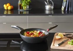 Tefal Unlimited Wokpan - Ø 28 Cm -Le Creuset Winkel 1200x843