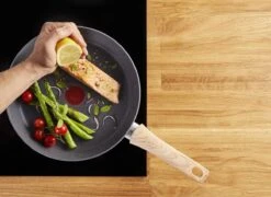 Tefal Natural Force Koekenpan - Ø 30 Cm -Le Creuset Winkel 1200x874 2