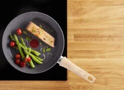 Tefal Natural Force Koekenpan - Ø 30 Cm -Le Creuset Winkel 1200x874 4