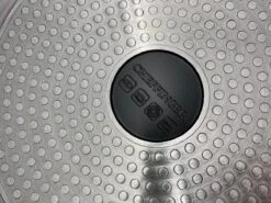 Chefflinger Wokpan - Antiaanbak - 32cm -Le Creuset Winkel 1200x900 29