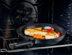 BK Easy Induction Ceramic Koekenpan Ø26 Cm - Inductie - PFAS-vrij -Le Creuset Winkel 1200x907 9