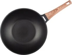 Rosmarino Black Line - Wokpan - Ø30cm - 100% PFAS & PFOA Vrij - Gegoten Aluminium - Non-stick Minerale Coating - Ergonomische Handgreep - Geschikt Voor Alle Warmtebronnen & Vaatwasser -Le Creuset Winkel 1200x930 2