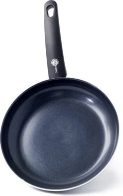 GreenPan Cambridge Koekenpan 28cm - Zwart - Inductie - PFAS-vrij -Le Creuset Winkel 758x1200 1