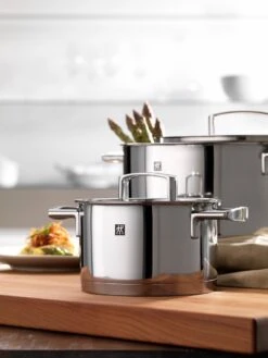 Zwilling Passion - Pannenset - 5-Delig -Le Creuset Winkel 900x1200