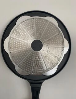 Teffo Kadirelli - Pancake Pannenkoeken 7 Kop Marmeren Anti Aanbaklaag - Inductie Compatibel -Le Creuset Winkel 927x1200 1